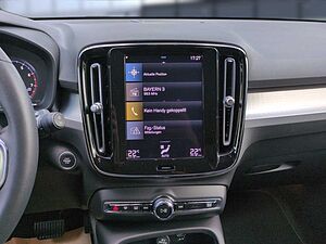 Volvo  XC40