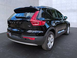 Volvo  XC40
