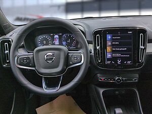 Volvo  XC40