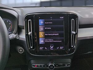 Volvo  XC40
