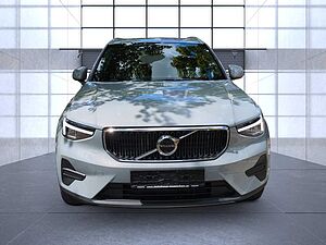 Volvo  XC40