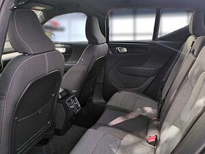 Volvo  XC40