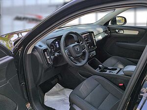 Volvo  XC40