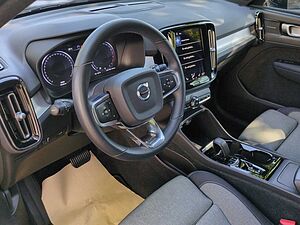 Volvo  XC40