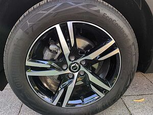 Volvo  XC40