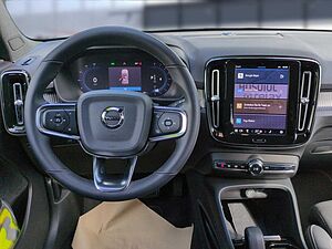 Volvo  XC40