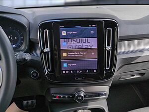 Volvo  XC40
