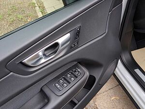 Volvo  XC60