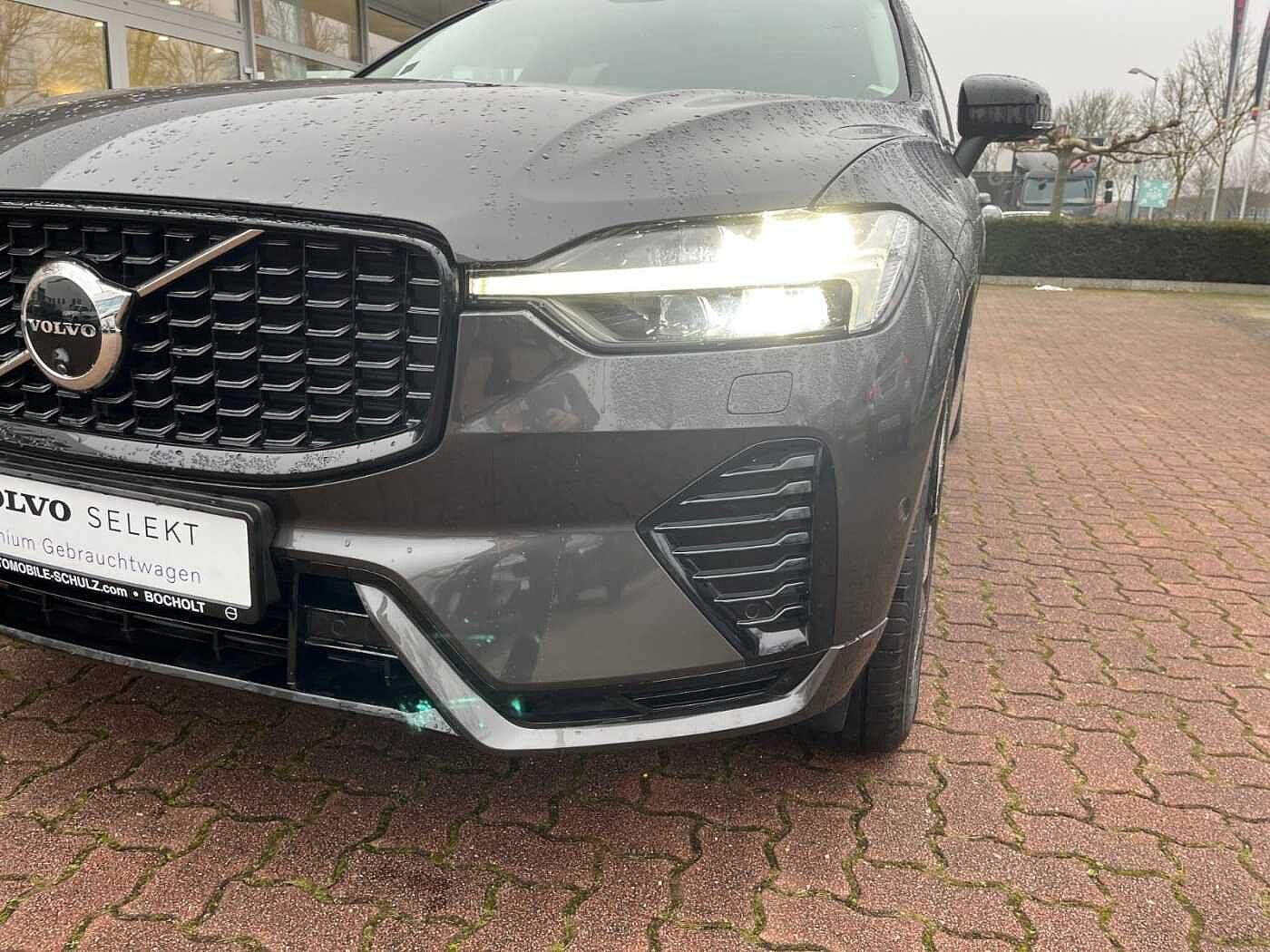 Volvo  T6 AWD Recharge Plus Dark