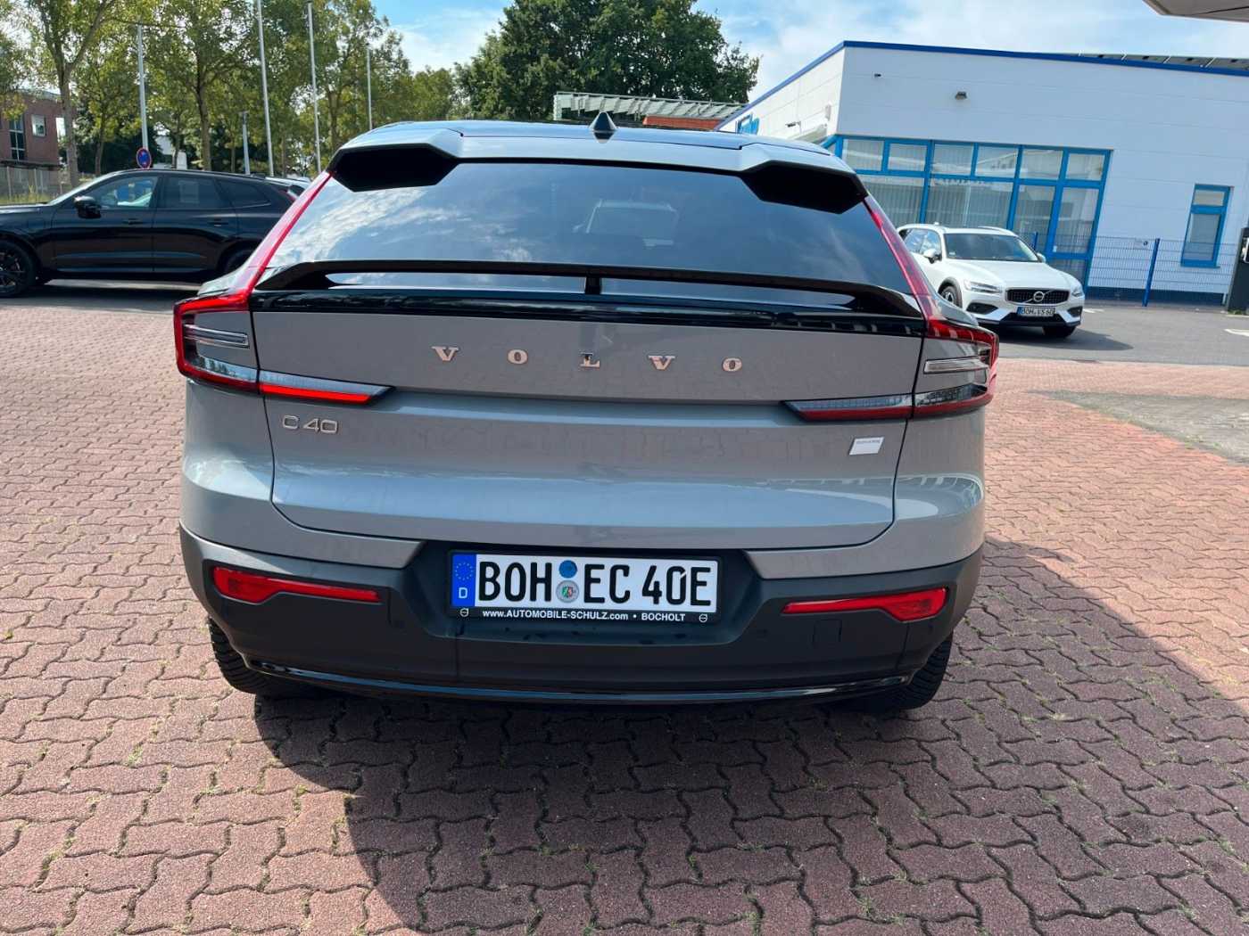 Volvo  Single Motor Extended Range Plus Dark