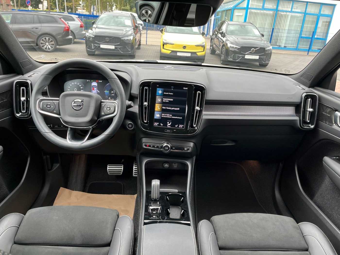 Volvo  Recharge R Design