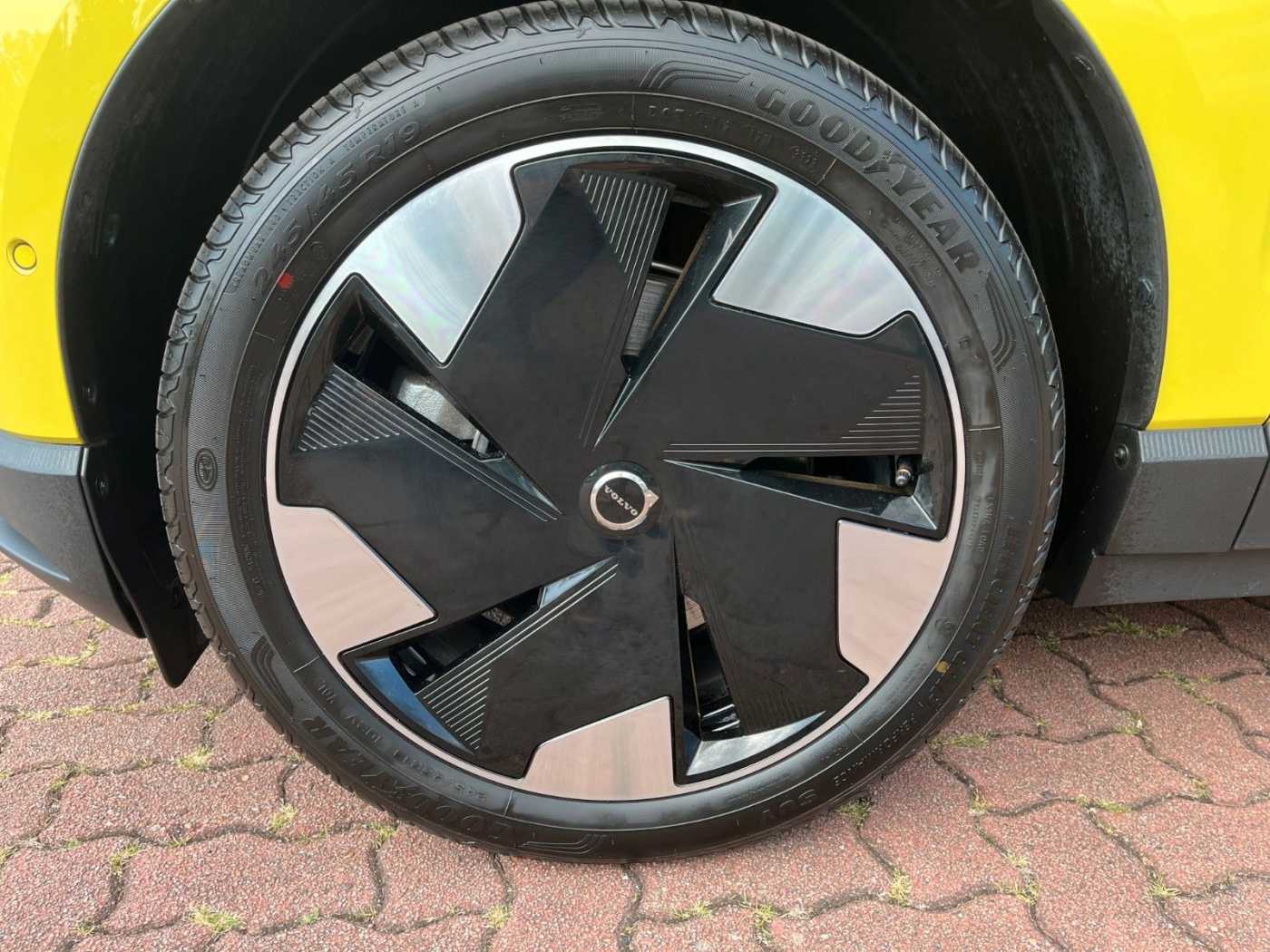Volvo  Single Motor Extended Range Ultra