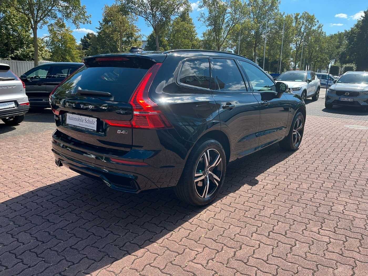 Volvo  B4 D AWD R Design Geartronic