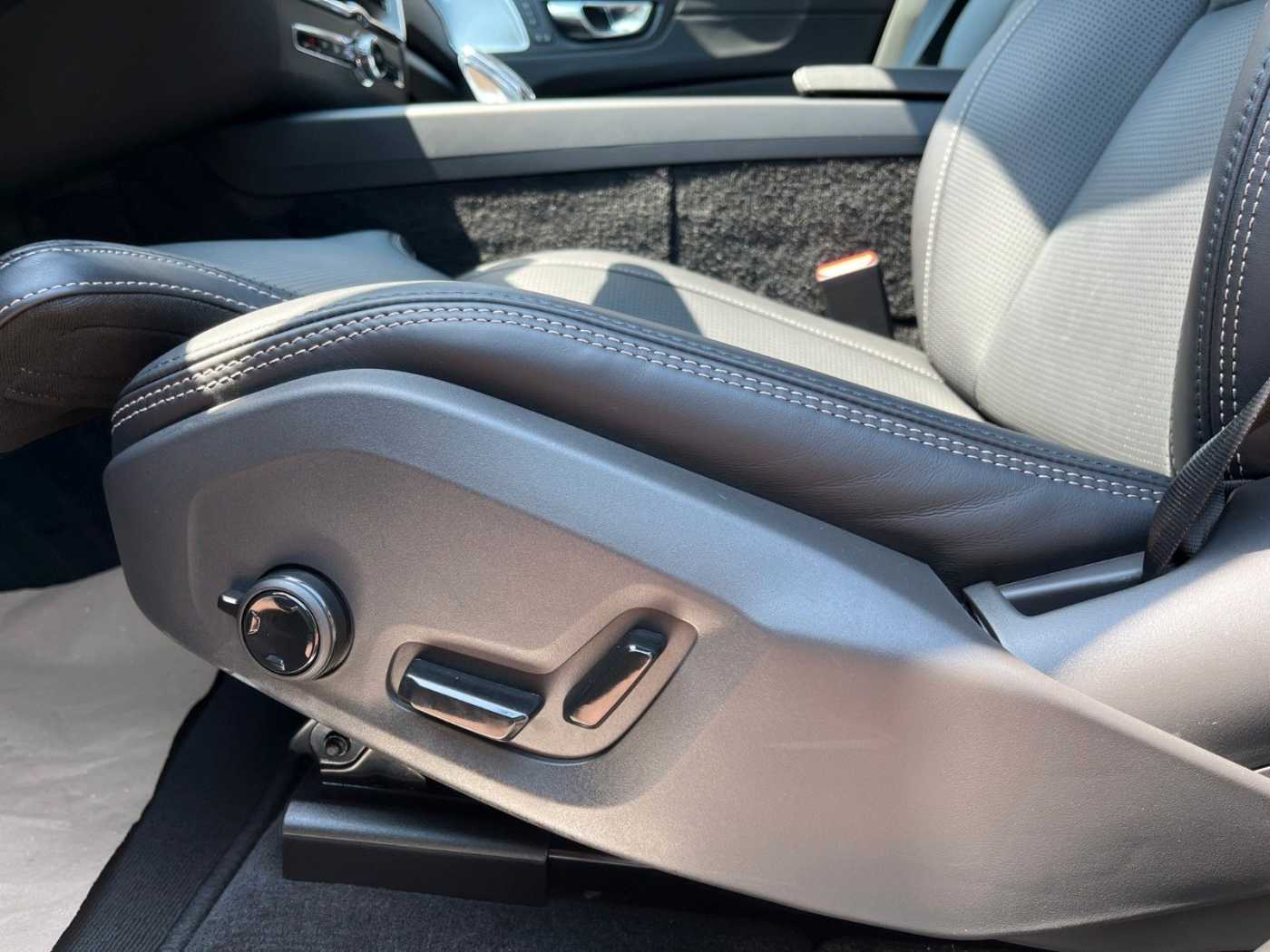 Volvo  T6 Plug-in Hybrid ULTRA BLACK EDITION *VOLL