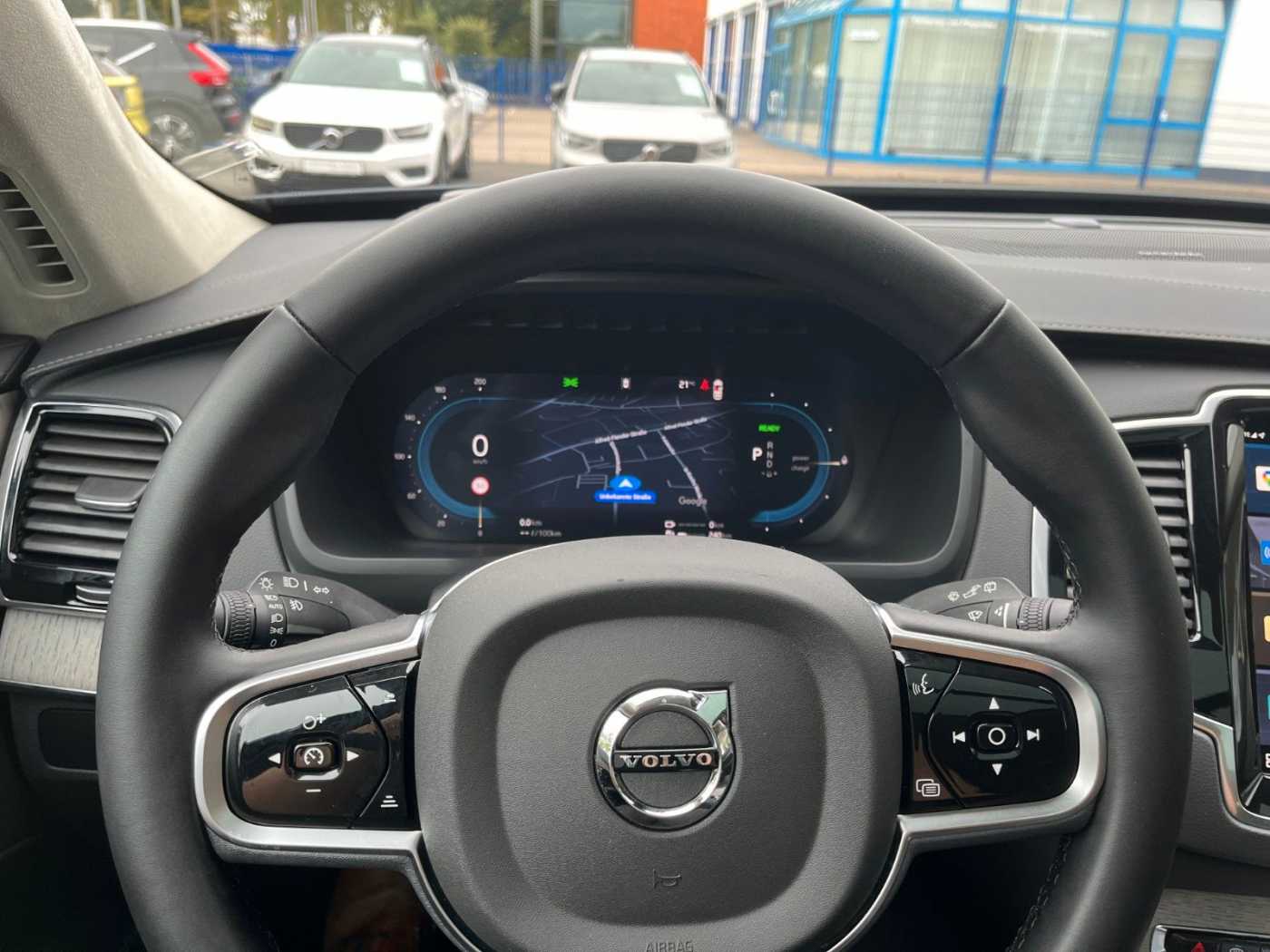 Volvo  T8 AWD Ultra Dark *LFW*HUD*AHK*PANO*