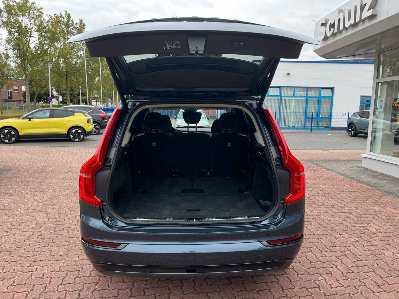 Volvo  T8 AWD Ultra Dark *LFW*HUD*AHK*PANO*