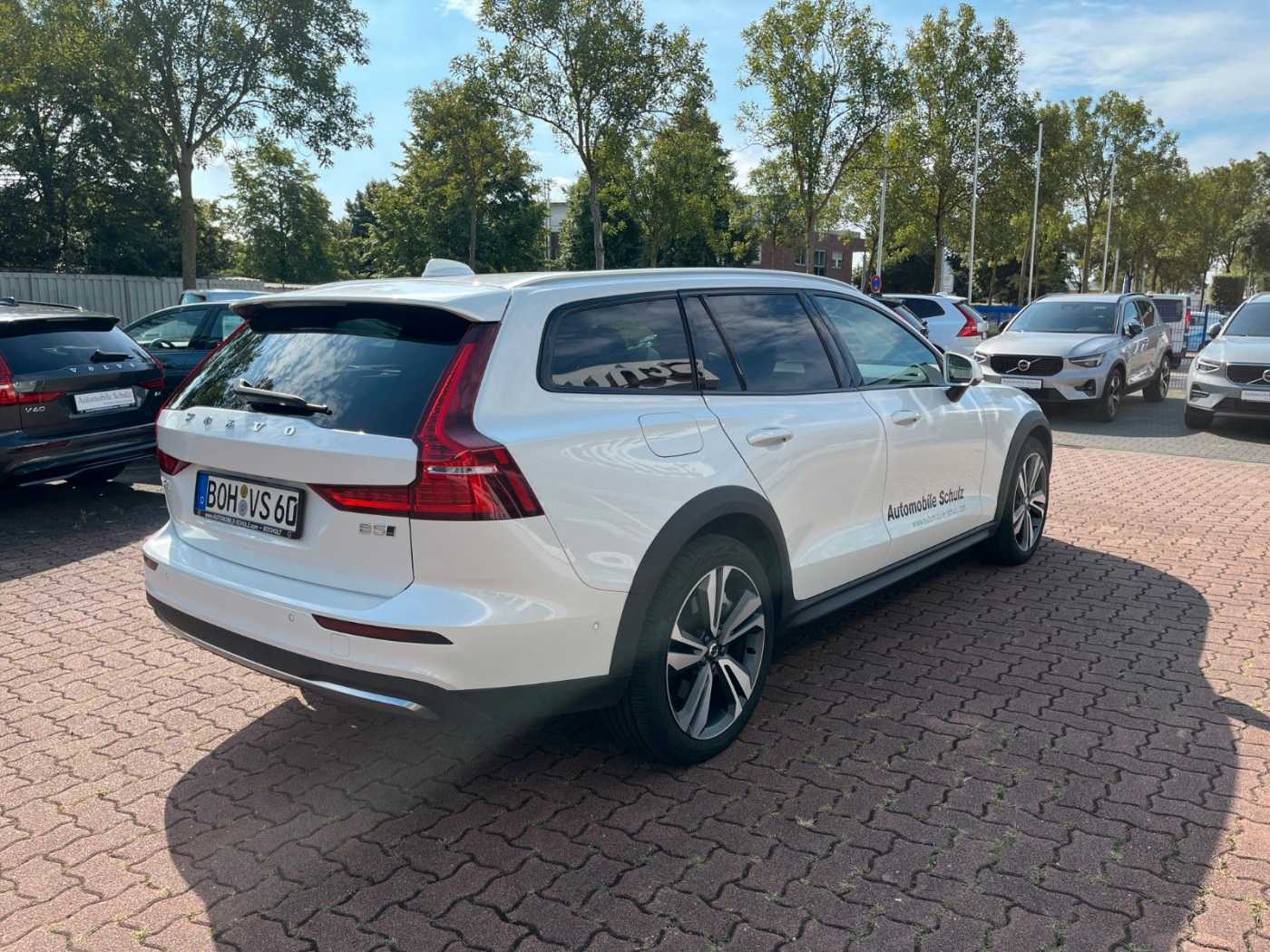Volvo  B5 AWD Ultimate Auto