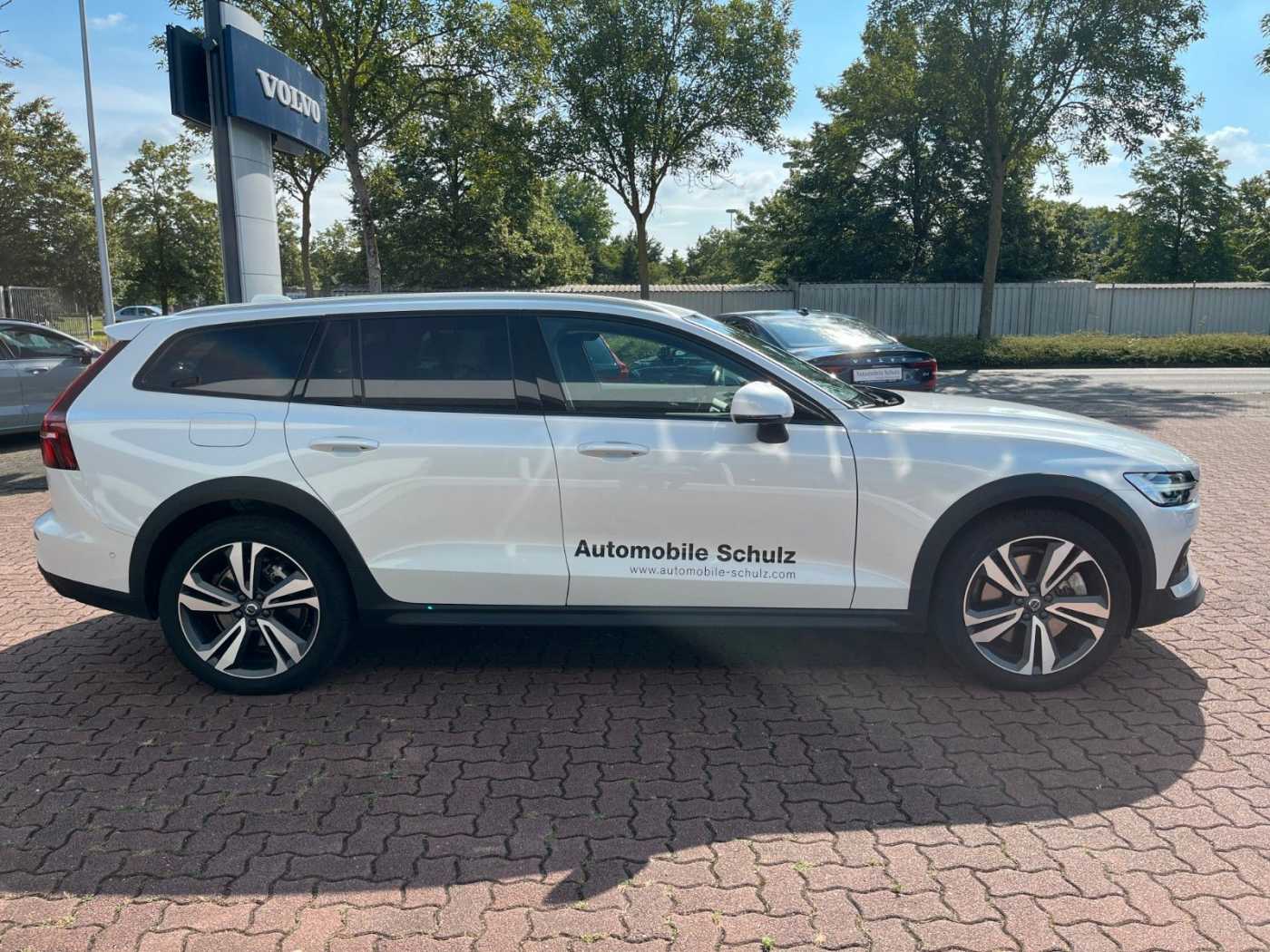 Volvo  B5 AWD Ultimate Auto