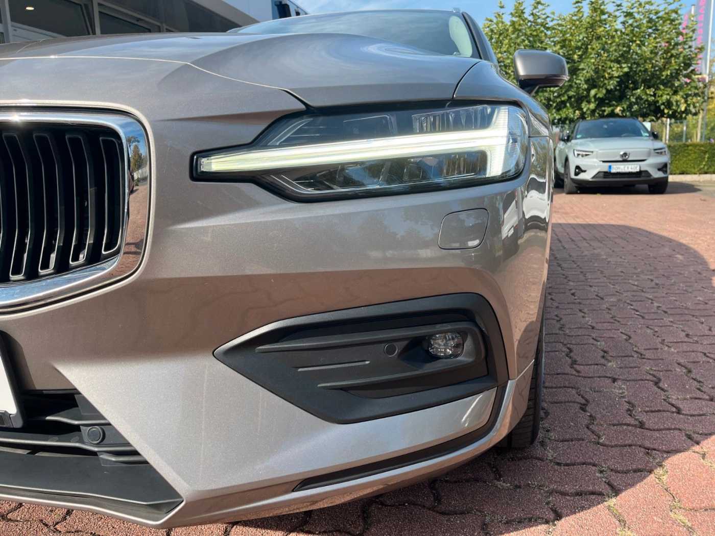 Volvo  D4 Geartronic Momentum