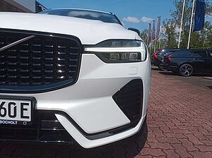 Volvo  T6 Plug-in Hybrid AWD Plus Dark