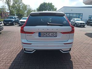 Volvo  T6 Plug-in Hybrid AWD Plus Dark