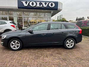 Volvo  D4 Geartronic Summum