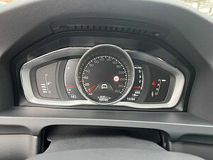 Volvo  D4 Geartronic Summum