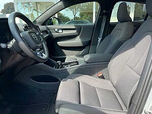 Volvo  Single Motor Extended Range Plus Dark