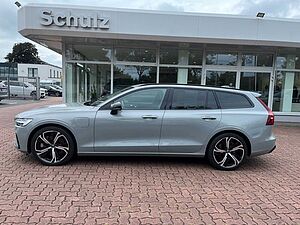 Volvo  T6 AWD Plug-in Hybrid Plus Dark Auto