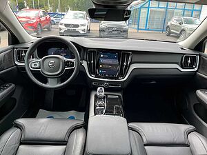Volvo  T6 AWD Plug-in Hybrid Plus Dark Auto