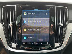 Volvo  T6 AWD Plug-in Hybrid Plus Dark Auto