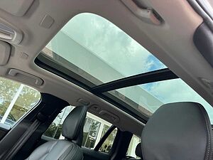 Volvo  T6 AWD Plug-in Hybrid Plus Dark Auto