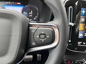 Volvo  Recharge R Design