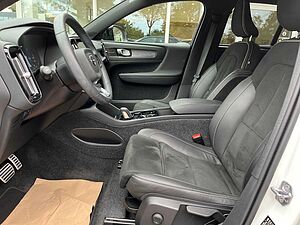 Volvo  Recharge R Design