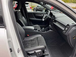 Volvo  Recharge R Design