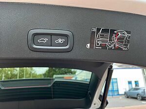 Volvo  Recharge R Design