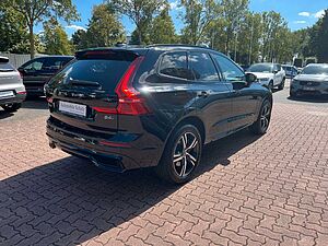 Volvo  B4 D AWD R Design Geartronic