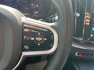 Volvo  B4 D AWD R Design Geartronic