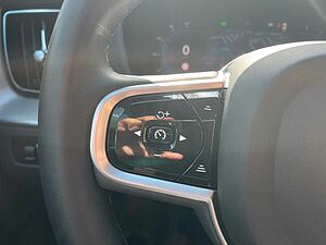 Volvo  B4 D AWD R Design Geartronic