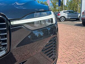 Volvo  B4 D AWD R Design Geartronic