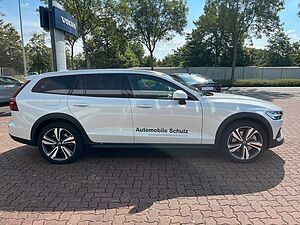Volvo  B5 AWD Ultimate Auto