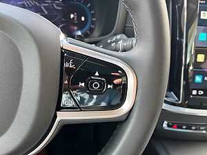Volvo  B5 AWD Ultimate Auto