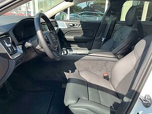 Volvo  B5 AWD Ultimate Auto