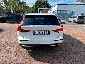 Volvo  B5 AWD Ultimate Auto