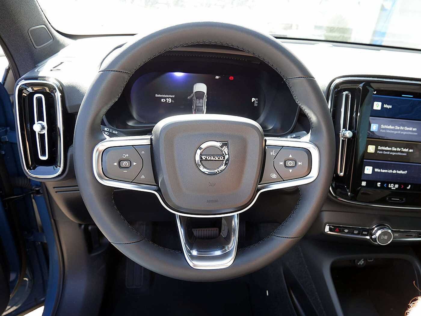 Volvo  Recharge Single Motor Ultimate LED PANO