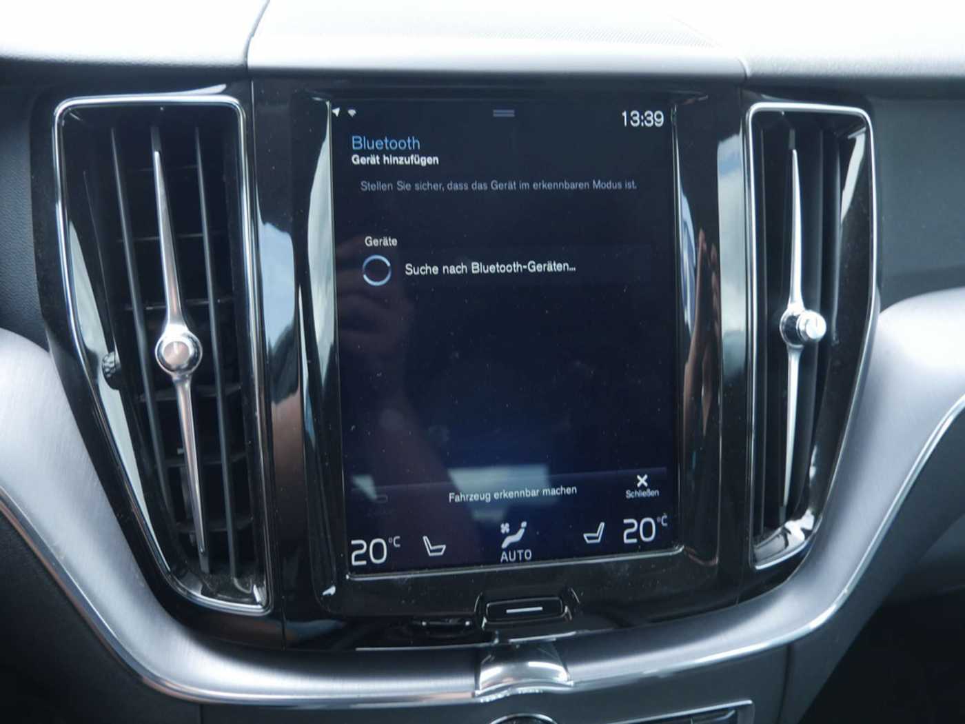 Volvo  D4 Momentum Pro LEDER KAMERA NAVI LED