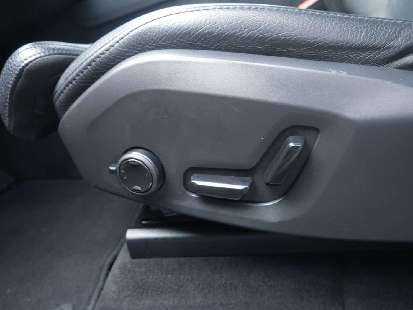Volvo  T6 Recharge Inscription AWD PANO 360°