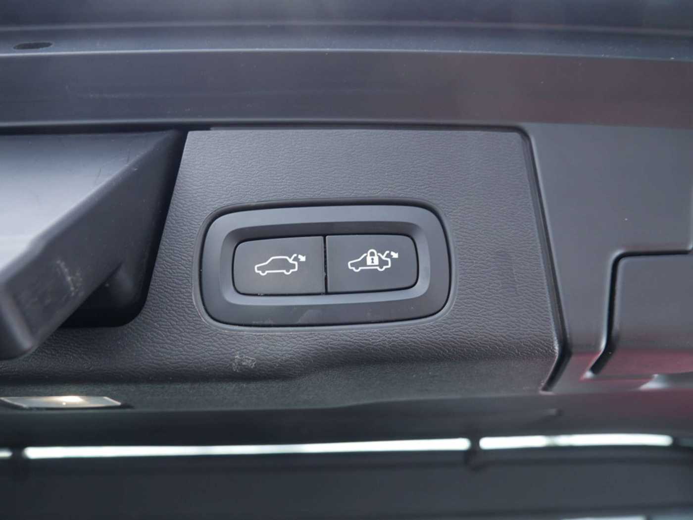 Volvo  T6 Recharge Inscription AWD PANO 360°