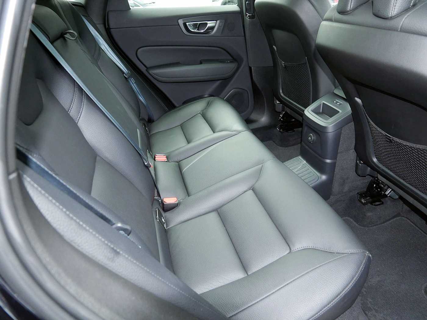 Volvo  T8 Ultimate Dark Recharge Plug-In Hybrid AWD
