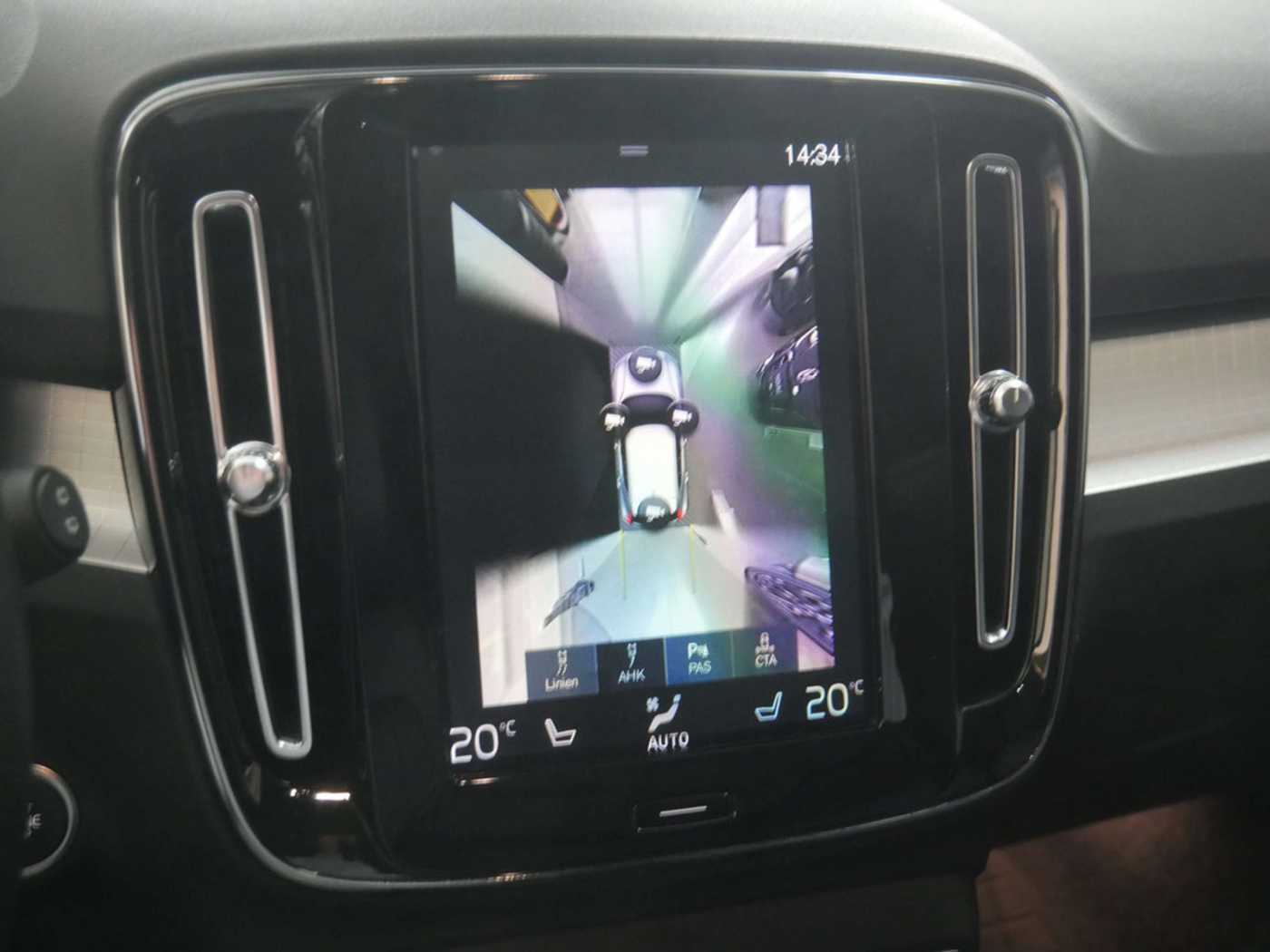 Volvo  T5 AWD H/K NAVI AHK ACC LED PANO 360°